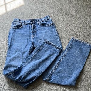 Levi’s 501 High Waisted Medium Wash Straight Leg Jeans